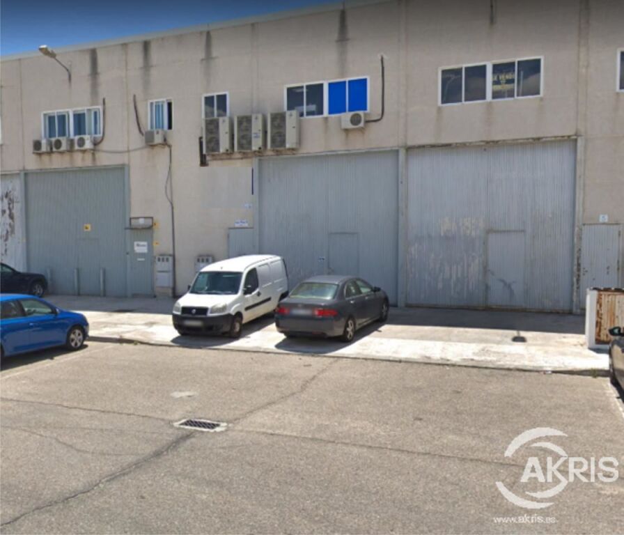 Imagen 1 de NAVE INDUSTRIAL DE 222 M2 EN VALDEMORO