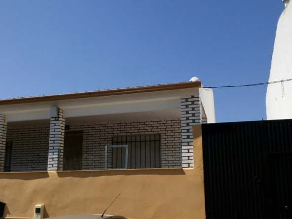 Imagen 1 de Casa de pueblo en Venta en Luciana Ciudad Real