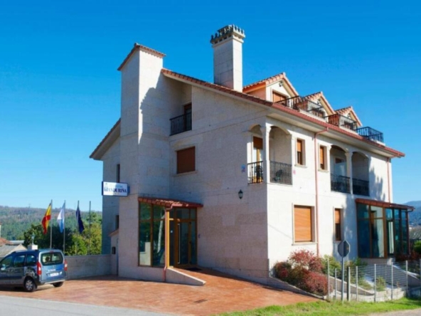 Imagen 1 de Casa-Chalet en Venta en Mondariz Pontevedra