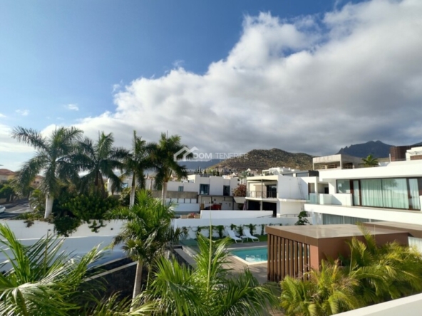 Imagen 1 de Casa-Chalet en Venta en Adeje Santa Cruz de Tenerife