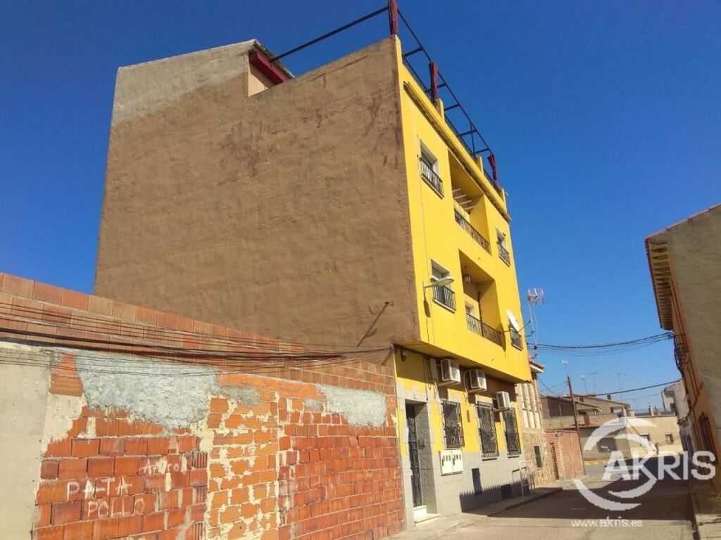 Imagen 1 de VIVIENDA EN ALAMEDA DE LA SAGRA PARA REFORMAR