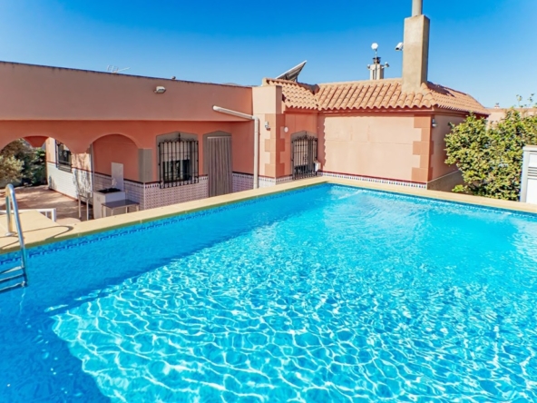 Imagen 1 de Casa de pueblo en Venta en Almería Almería