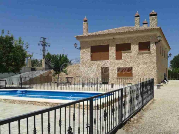 Imagen 1 de Casa-Chalet en Venta en Villena Alicante