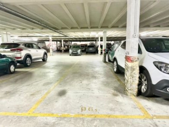 Imagen 2 de Parking coche en Venta en Vitoria Álava