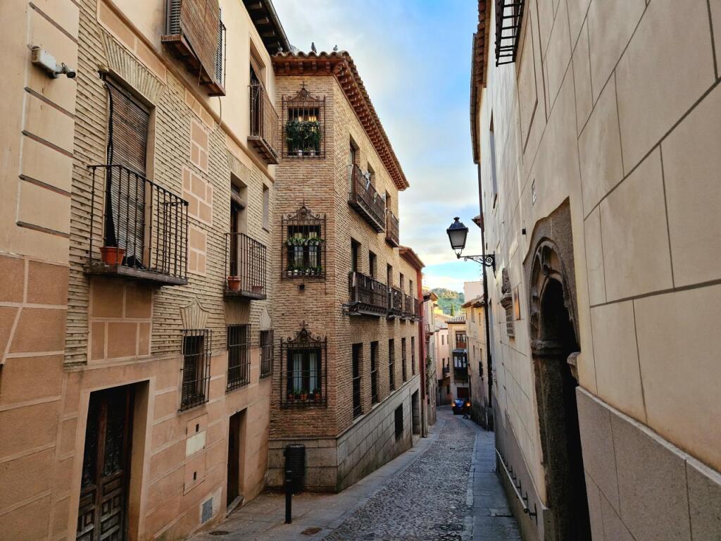 Imagen 1 de EDIFICIO DE 6 VIVIENDAS EN EL CASCO HISTÓRICO DE TOLED