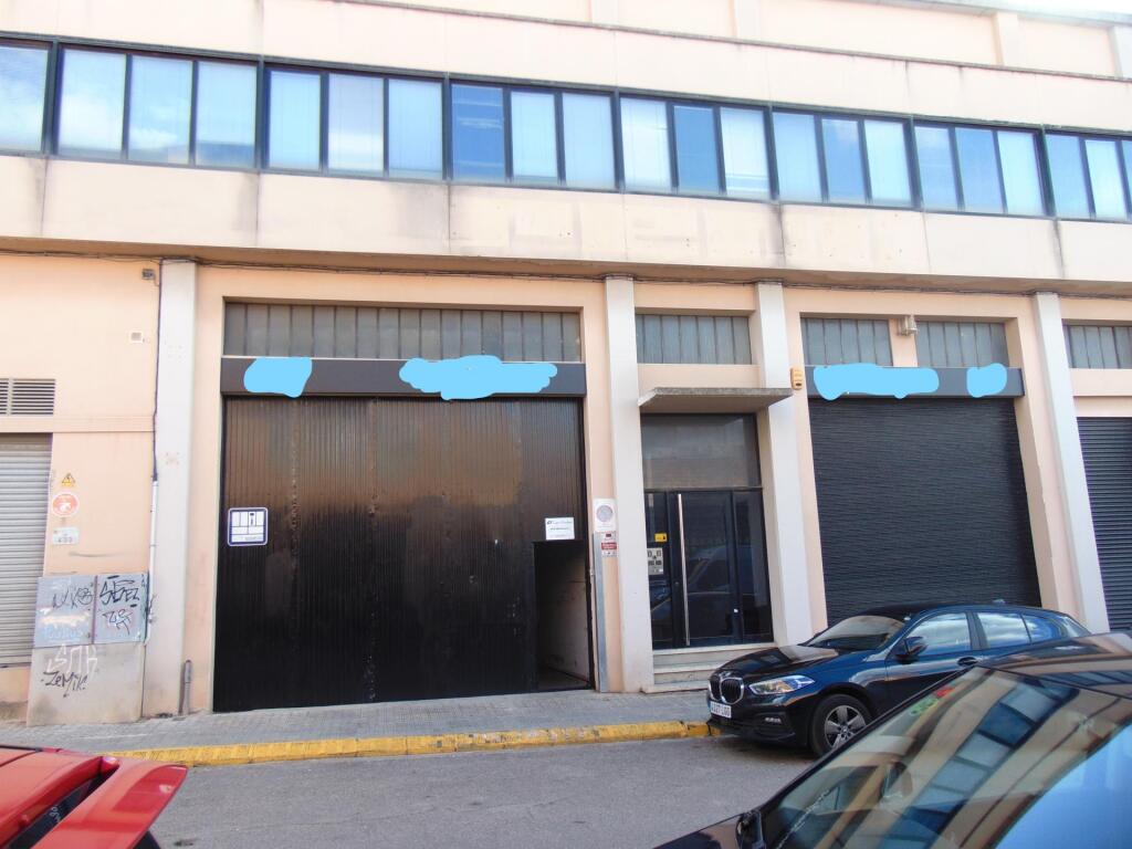 Imagen 1 de Local comercial en Venta en Manresa Barcelona