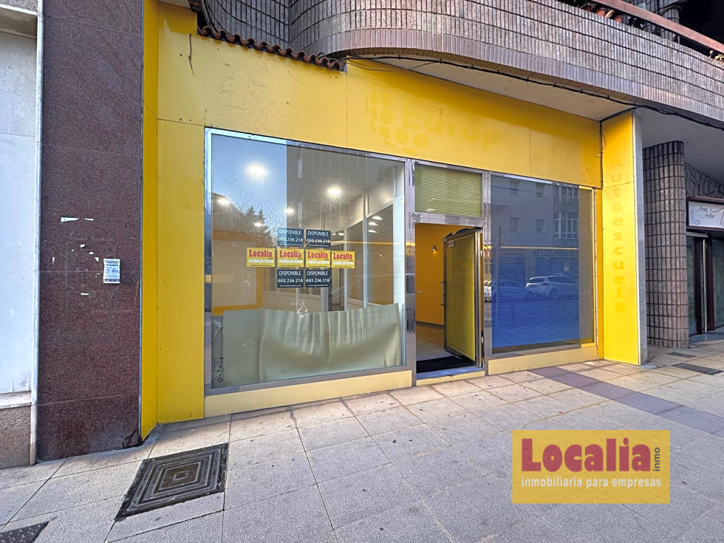 Imagen 1 de Local en alquiler en Torrelavega de 124 m2