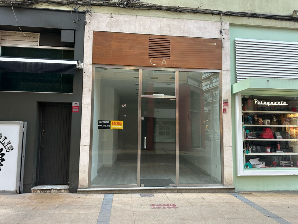 Imagen 1 de Local comercial diáfano en Torrelavega