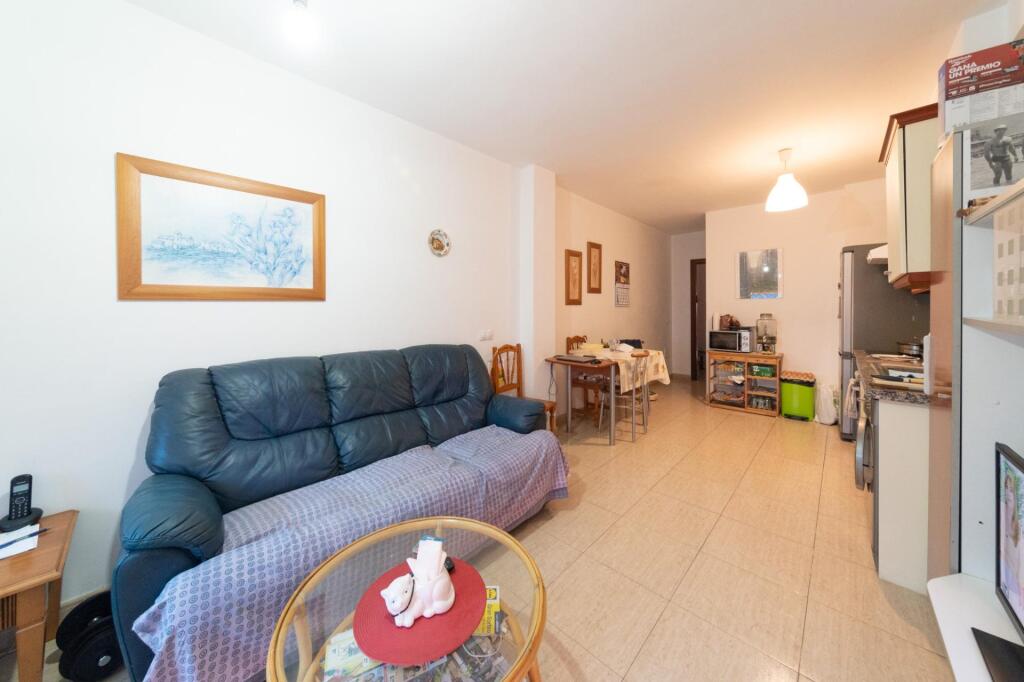 Imagen 4 de Se vende acogedor apartamento de un dormitorio con balcón en el centro de San Isidro