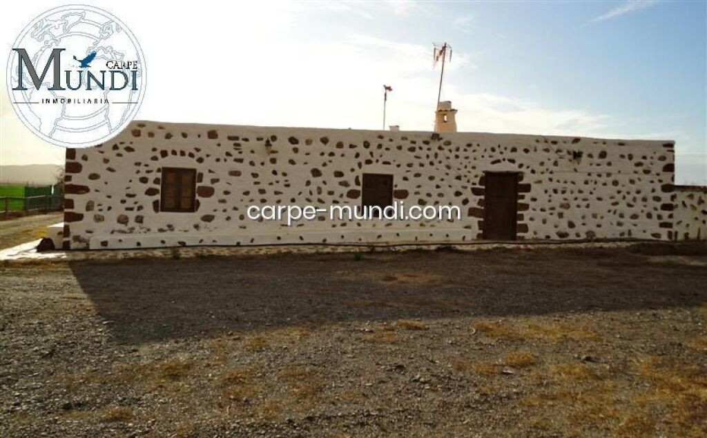 Imagen 4 de Carpe Mundi Inmobiliaria - Una Joya en Fuerteventura: Casa de Campo en La Matilla