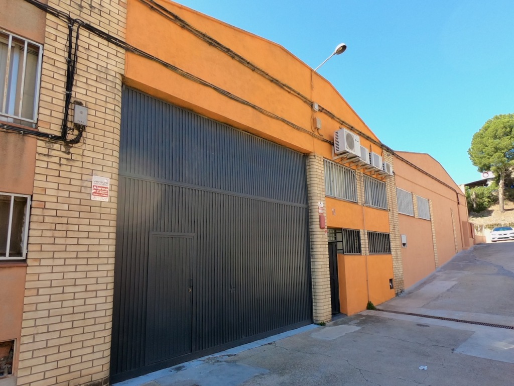 Imagen 1 de Nave industrial en Venta en Polinya Barcelona