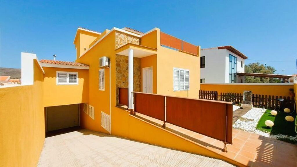 Imagen 1 de Casa-Chalet en Venta en Tarajalejo Las Palmas