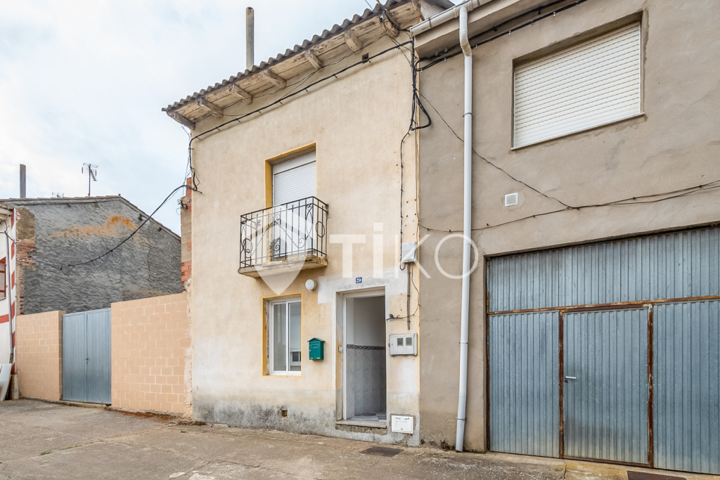 Imagen 1 de Casa en venta de 86 m² Calle Cañal