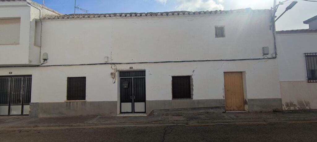 Imagen 1 de CASA DE PUEBLO PARA REHABILITAR CON PATIO EN TEMBLEQUE