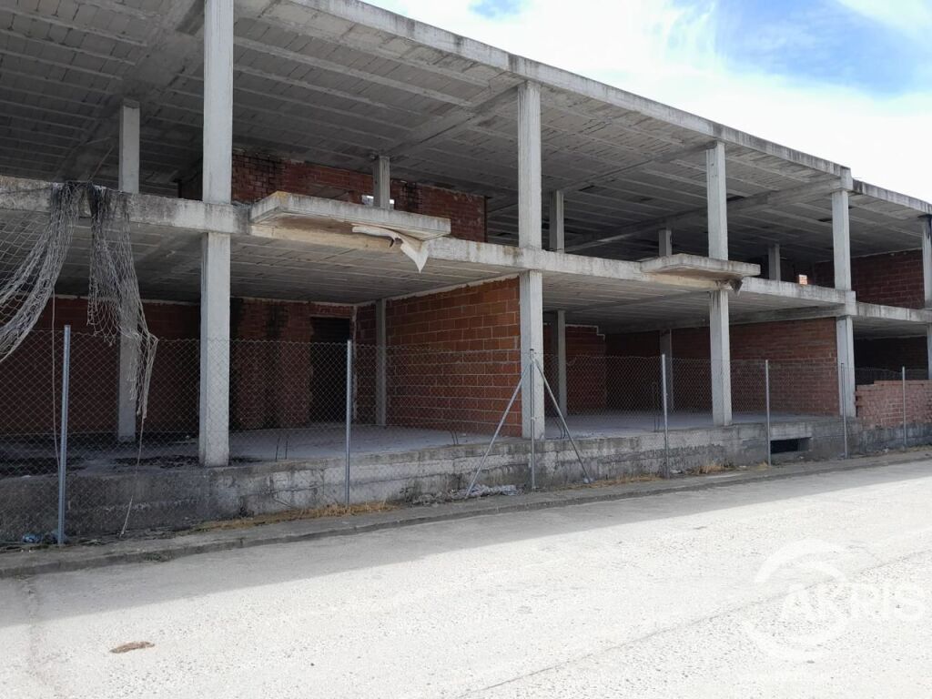 Imagen 1 de VIVIENDA EN CONSTRUCCIÓN CON 48 VIVIENDAS Y PLAZAS GARAJES EN BOROX