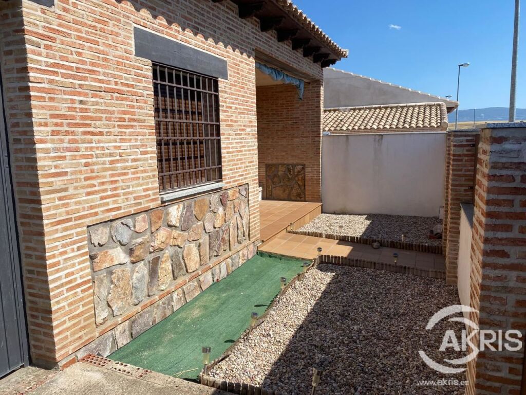 Imagen 3 de CHALET EN VENTA EN CUERVA