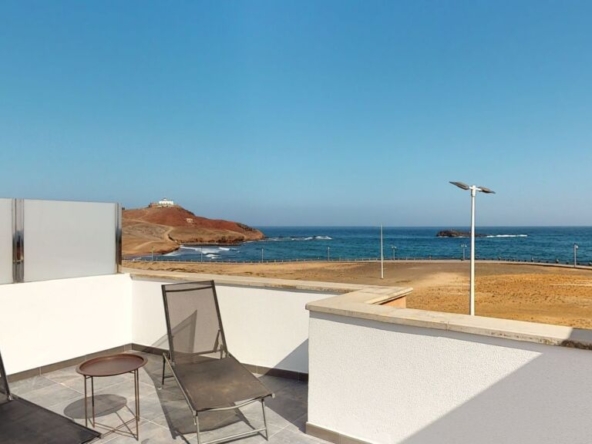 Imagen 1 de Casa-Chalet en Venta en Palmas De Gran Canaria