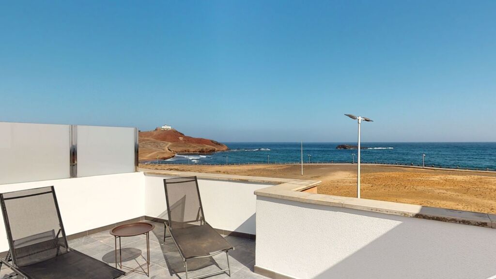 Imagen 1 de Casa-Chalet en Venta en Palmas De Gran Canaria