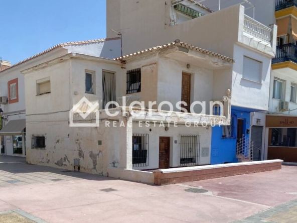 Imagen 1 de Casa-Chalet en Venta en Rincon De La Victoria Málaga