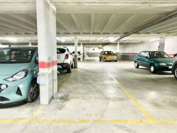 Imagen 3 de Parking coche en Venta en Vitoria Álava