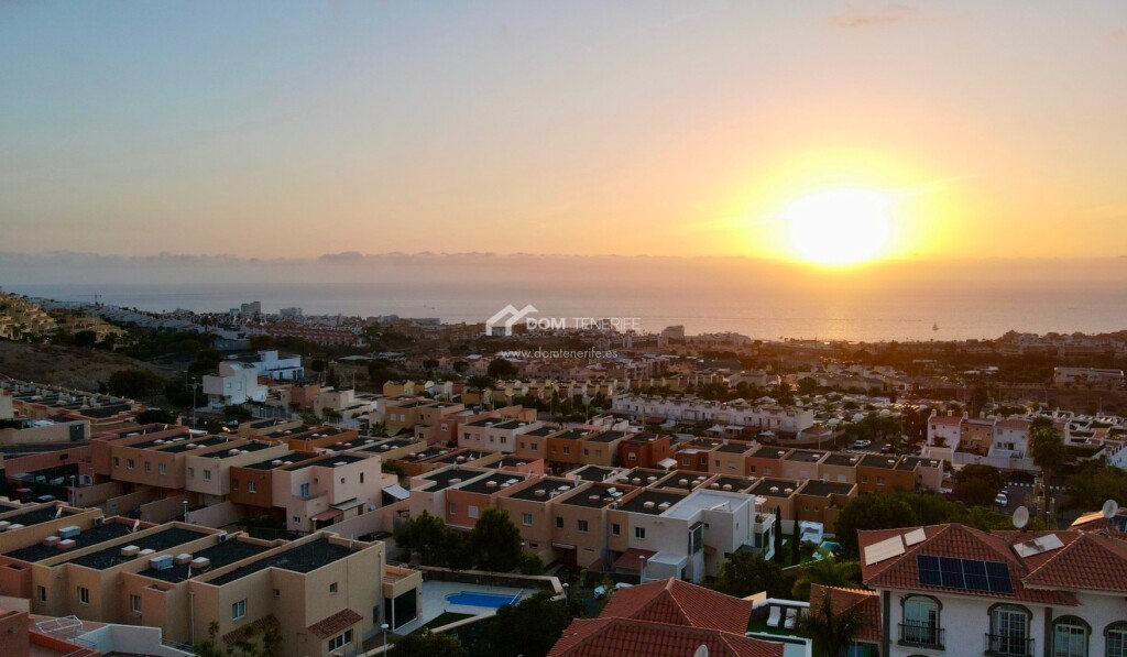 Imagen 3 de Casa de pueblo en Venta en Adeje Santa Cruz de Tenerife