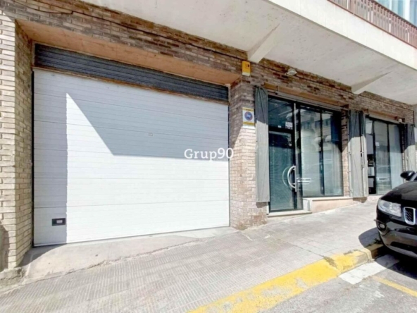 Imagen 1 de Local comercial a pie de calle de 240m2 en Zona Instituts