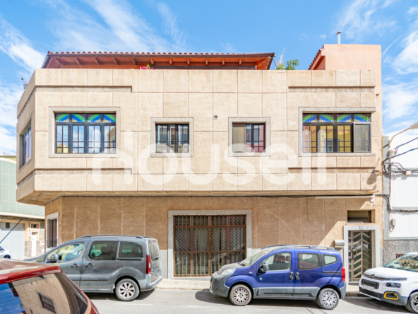 Imagen 1 de Casa en venta de 340 m² Calle Sagunto