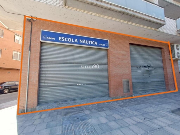 Imagen 1 de ¡Oportunidad Única! Local Comercial Esquinero en Pardinyes