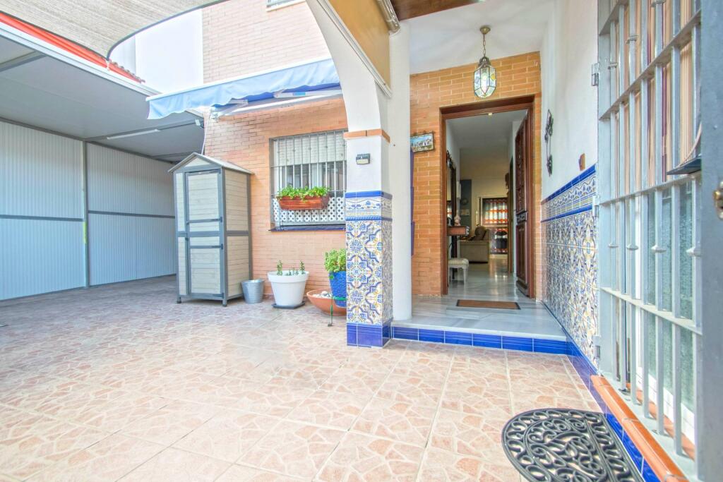 Imagen 2 de Adosada en Venta en Gelves Sevilla