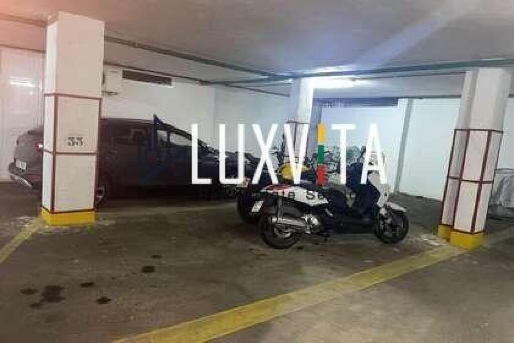 Imagen 1 de EN VENTA PLAZA DE GARAJE EN EL CENTRO DE LOS CRISTIANOS