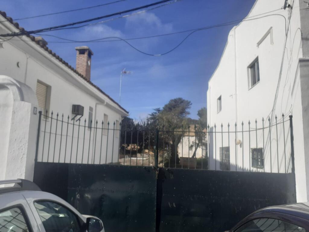 Imagen 2 de Magnifico terreno urbano en Cazalla de La Sierra!!!