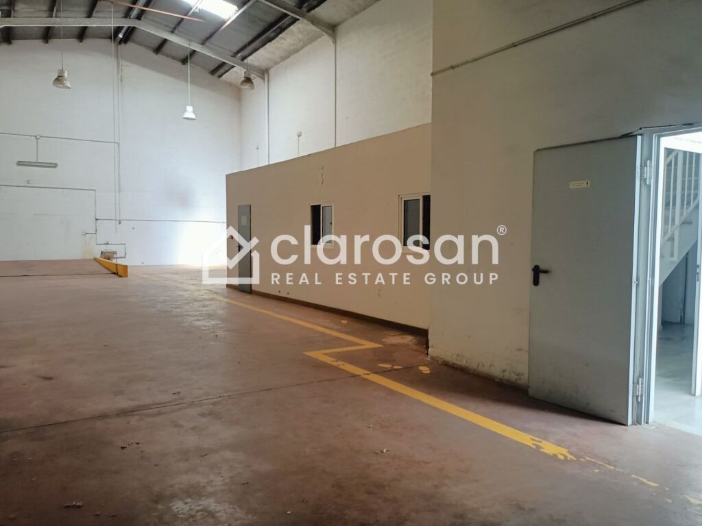 Imagen 3 de Nave industrial en Venta en Málaga Málaga