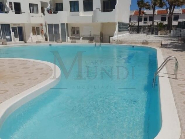 Imagen 1 de Apartamento Esquinero con Piscina en Nuevo Horizonte