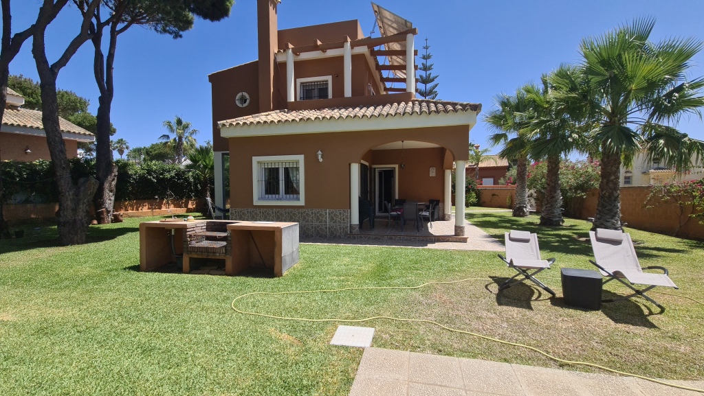 Imagen 3 de Casa-Chalet en Venta en Santi Petri Cádiz