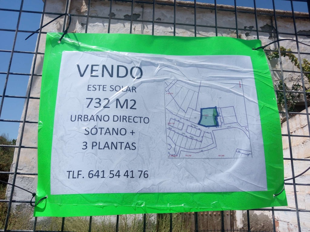 Imagen 2 de Solar urbano de Obra Nueva en Venta en Viator Almería