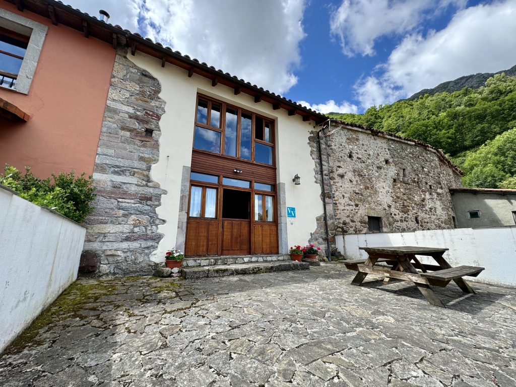 Imagen 2 de Casa de pueblo en Venta en Caunedo (Somiedo) Asturias