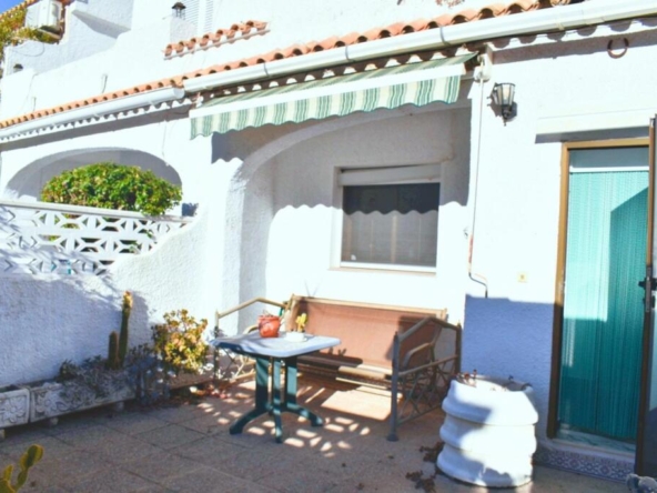 Imagen 1 de ¿Buscando vivienda acogedora? Te ofrezco esta casa o chalet ubicada en Benidoleig.