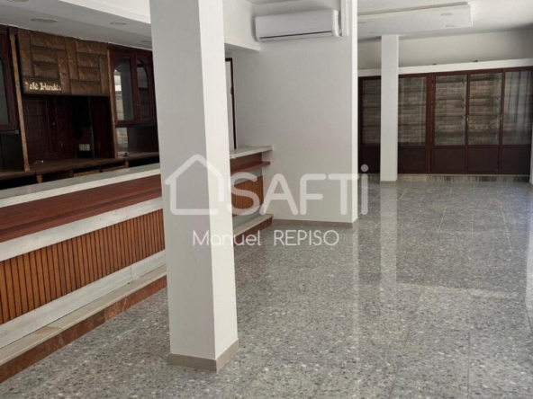 Imagen 1 de ¡¡ Local comercial DE 144 M2 en pleno CENTRO !!