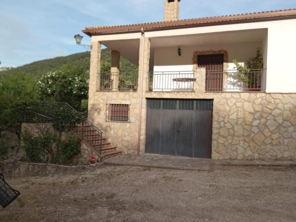 PISCINA Y CHALET