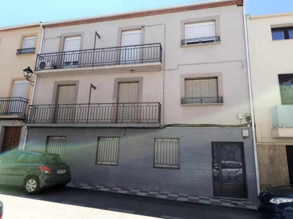 Imagen 1 de SE VENDE PISO A REFORMAR EN MANCHA REAL