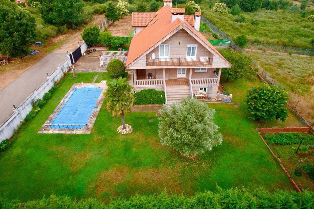 Imagen 3 de EL CHALET DE SUEÑOS PARA ENTRAR A VIVIR YA. A 10 MINUTOS DEL CENTRO DE LEÓN