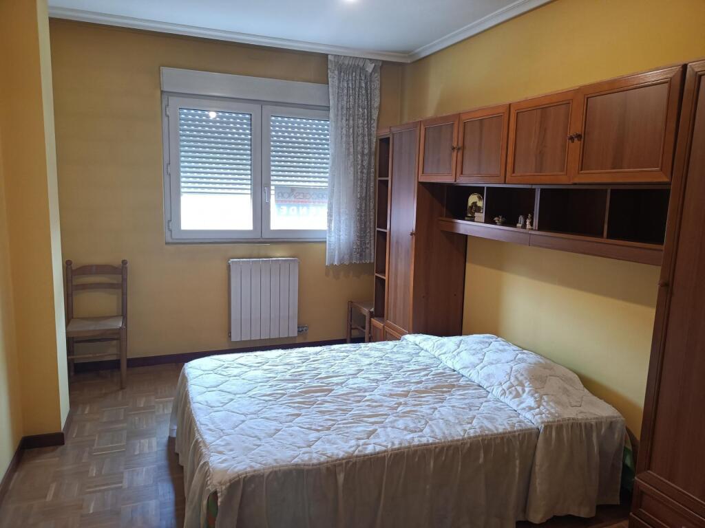 Imagen 4 de Práctico apartamento en Trobajo del Camino