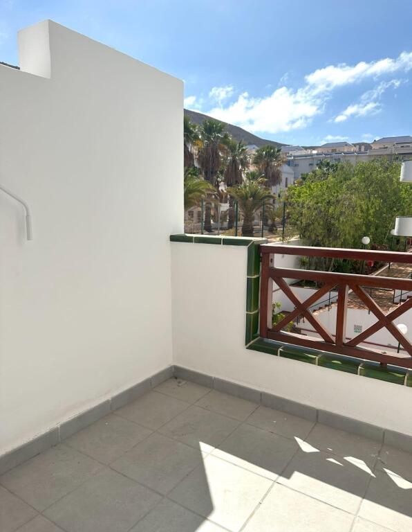 Imagen 3 de APARTAMENTO DE DOS DORMITORIOS VICTORIA COURT LOS CRISTIANOS