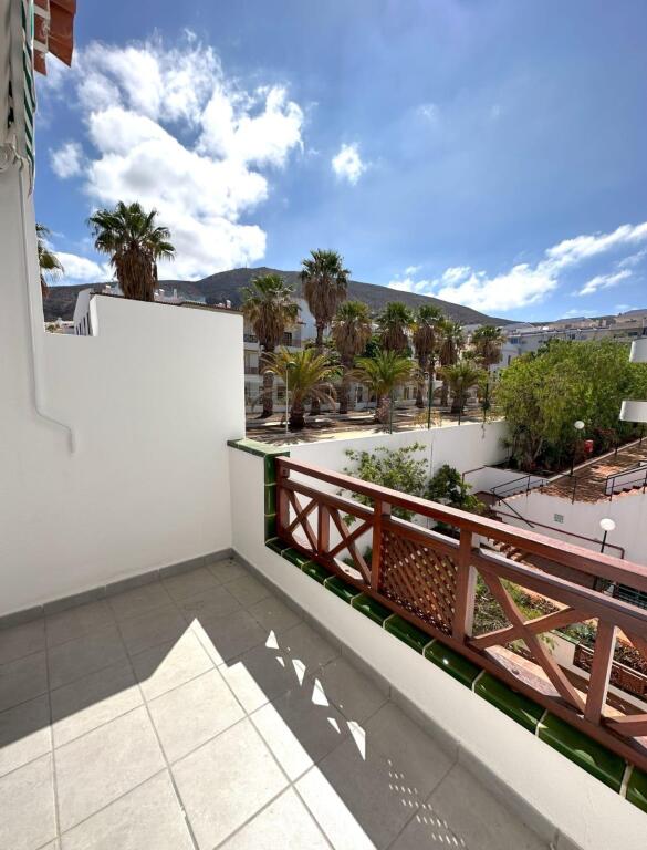 Imagen 4 de APARTAMENTO DE DOS DORMITORIOS VICTORIA COURT LOS CRISTIANOS