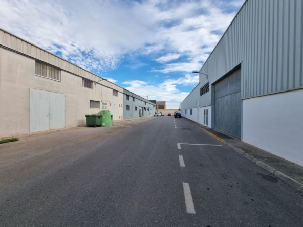 Imagen 1 de Nave industrial en Venta en Vall D Uxo