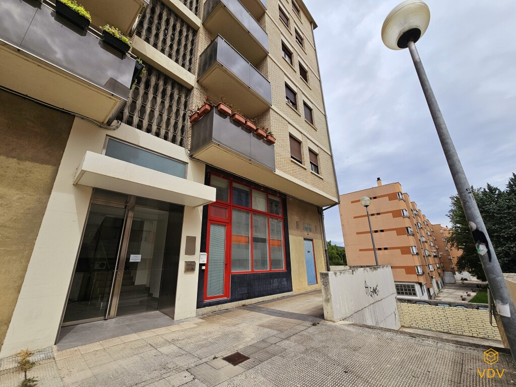 Imagen 2 de Local comercial en Venta en Pamplona Navarra SAN JUAN