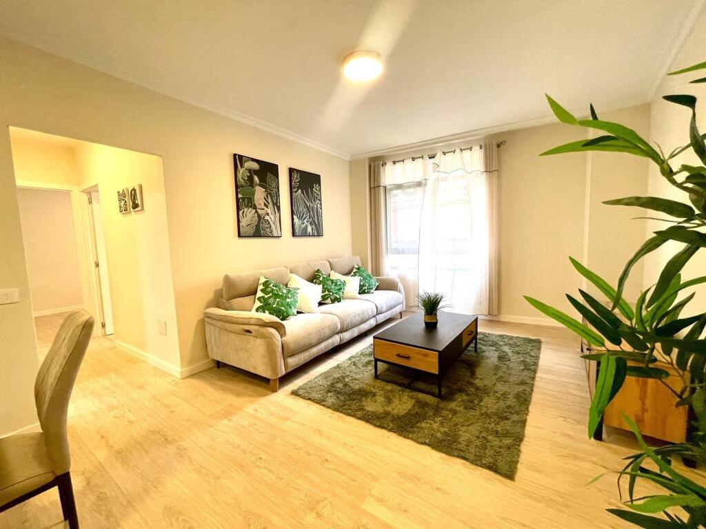 Imagen 2 de Maravilloso apartamento de cuatro dormitorios en Santa Cruz de Tenerife