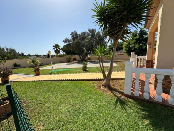 Imagen 1 de Casa-Chalet en Venta en Chiclana De La Frontera Cádiz