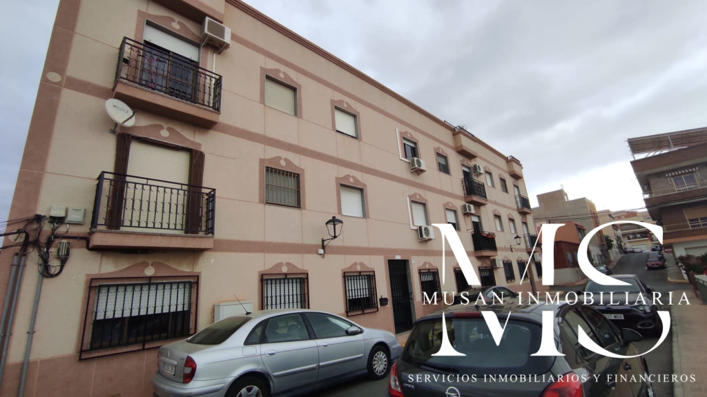 Imagen 2 de Piso en Venta en Viator Almería