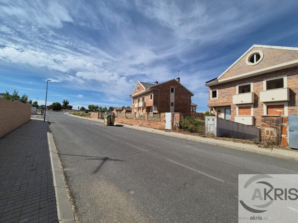 Imagen 3 de Pareado en venta en Burguillos de Toledo de 7250 m2